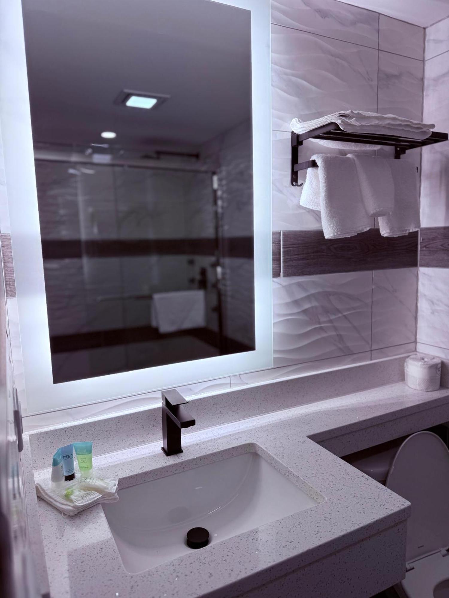 The Vine Hotel Bronx New Nowy Jork Zewnętrze zdjęcie